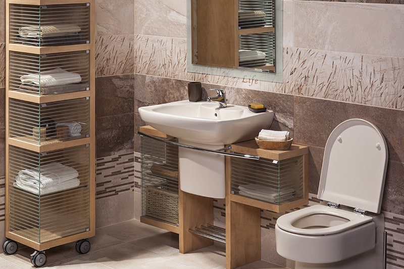 Unfitted bathroom cabinets, these kind of bathroom cabinets designed on wheels