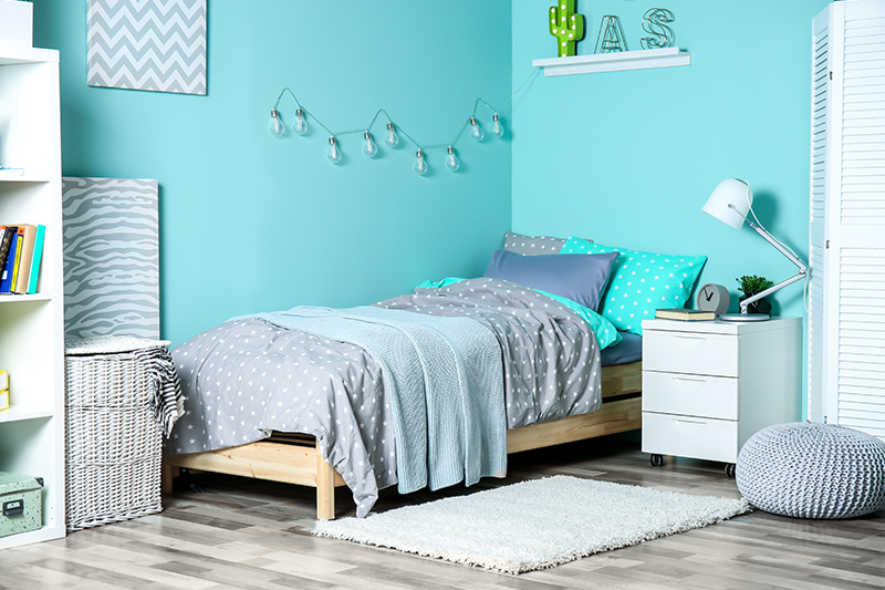 Aqua blue bedroom designs are one of the best colour and pair it with the green and white a perfect haven of serenity.