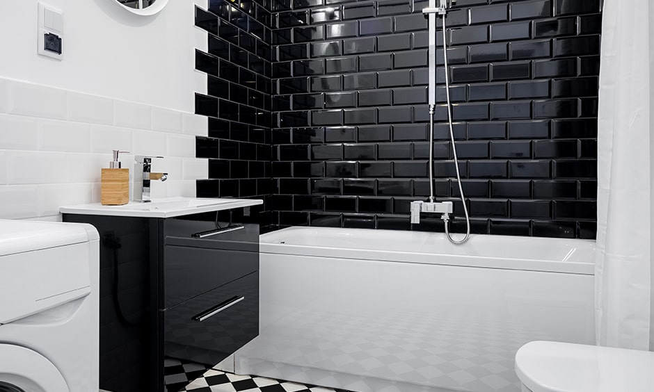 Black and white bathroom design ideas with black subway tiles 