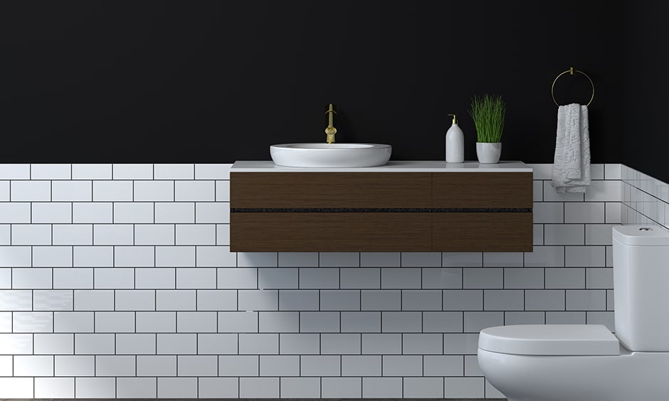 Black walls for your black and white bathroom designs gives you classic look