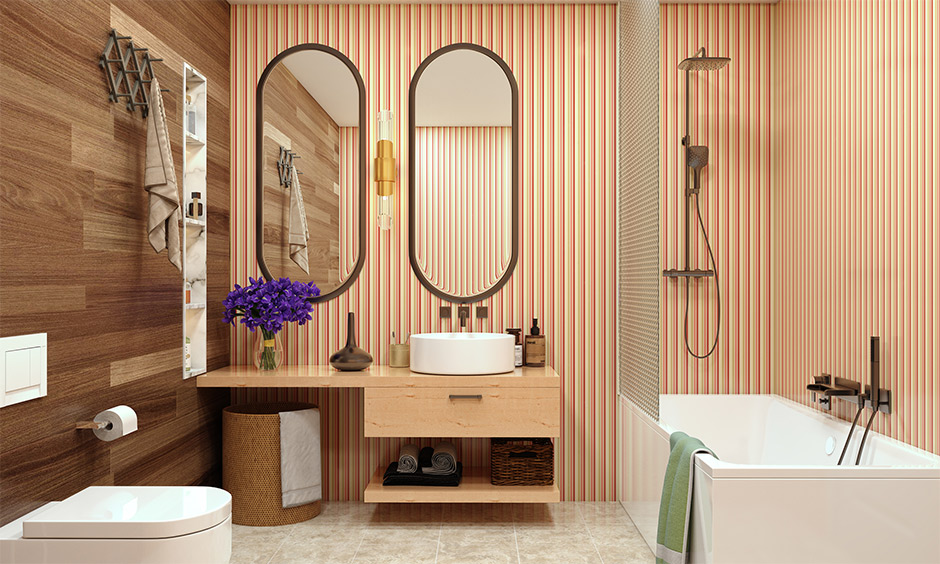 An edgy brown stripe wallpaper in the bathroom looks stylish