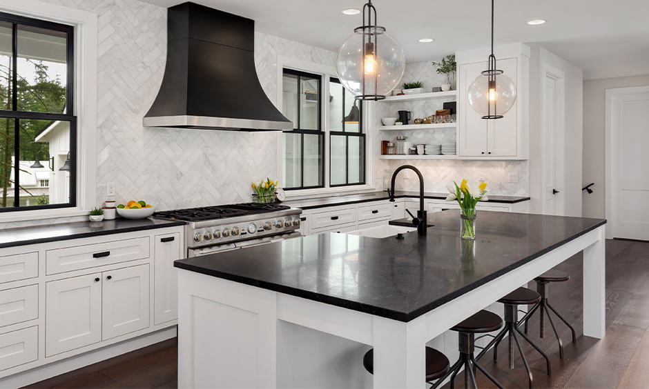 Clear glass pendant lights for kitchen island provides both light and warmth