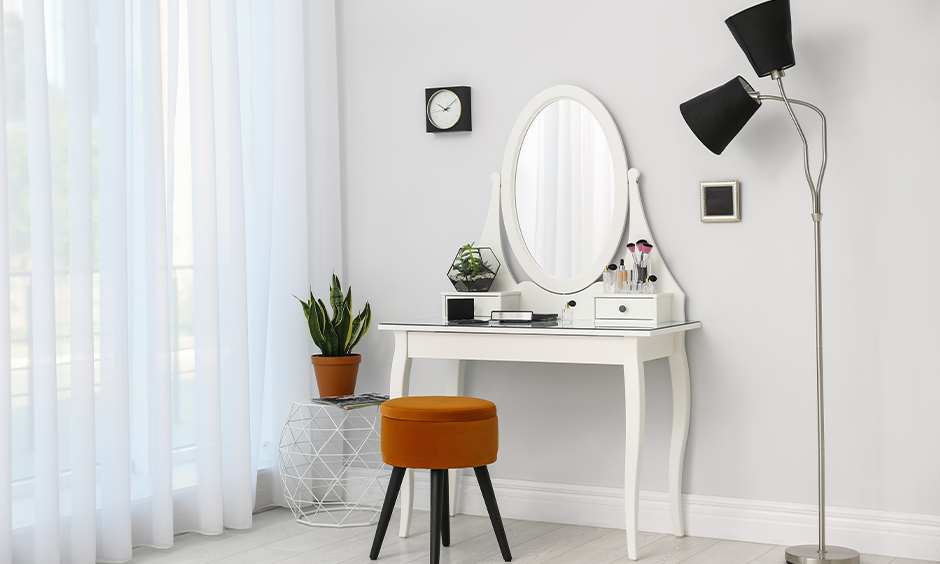 Dressing table light, Corner white dressing table with a tall light lamp look elegant.