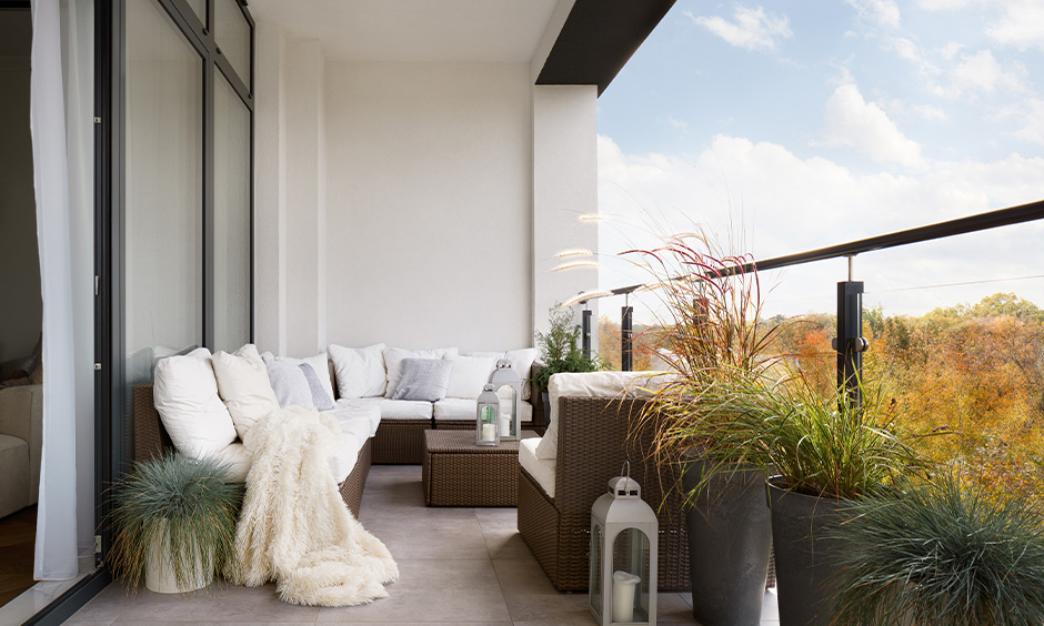 White and black balcony colour design with old-worldly charm yet a modern vibe