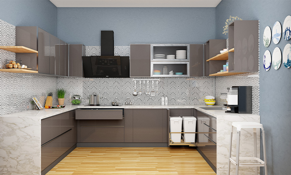 U-shaped kitchen cabinet colour trend 2021 in cappuccino with glossy finish adds a refreshing yet warm vibe.