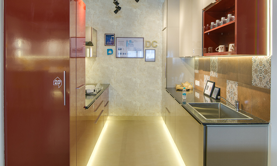 An Eclectic Kitchen Design designed by DesignCafe to add some oomph in HSR layout experience Centre.