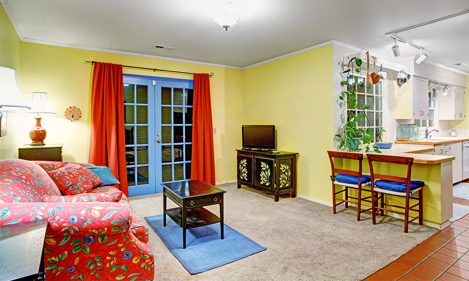 South east facing house vastu plan if you go for red curtains which pushes negative energy out