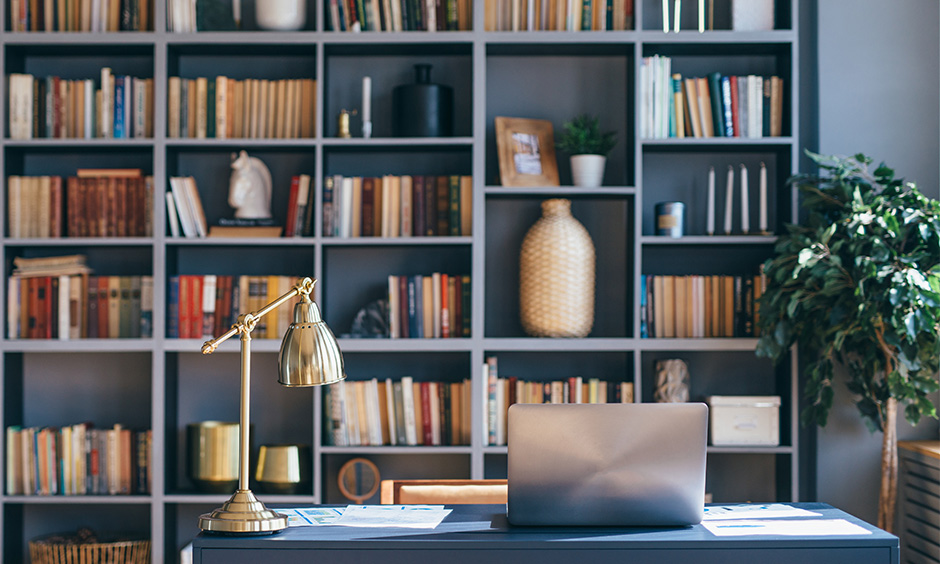 Study room wall decoration with a wall library adds to the decor and helps to keep study essentials.