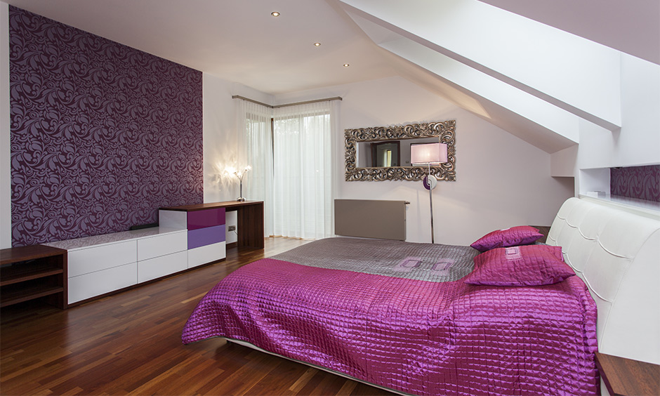 Purple two colour combination for bedroom walls that last long