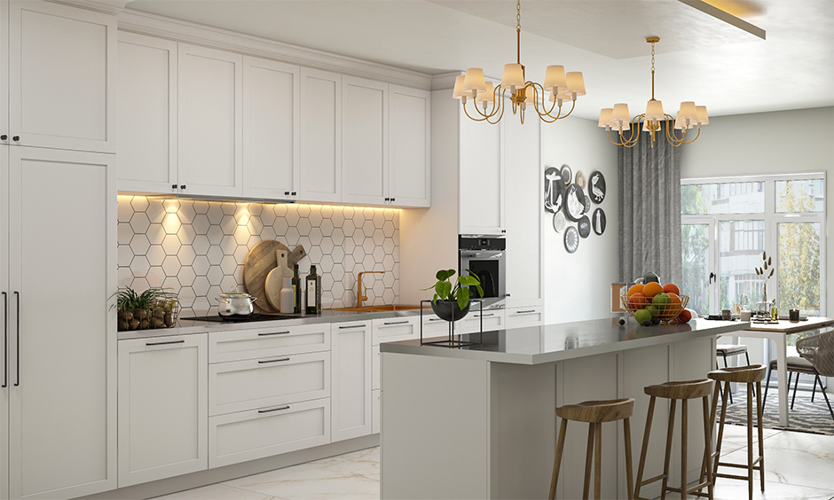 Pendant ceiling lights for the kitchen island in chandelier style give an elegant yet grand look