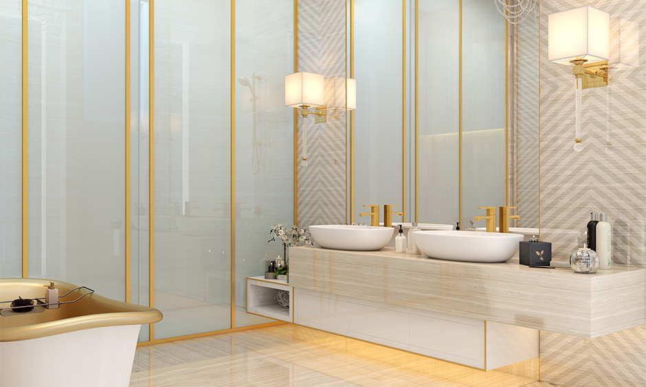 A yellow bathroom with golden-yellow panels and accessories enhances the beauty